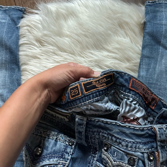 ROCK REVIVAL Yui Mid-Rise Skinny Jeans - Picture 4 of 5